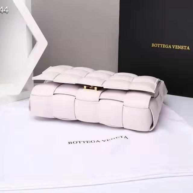 Bottega Veneta padded Cassette shoulder bag replica