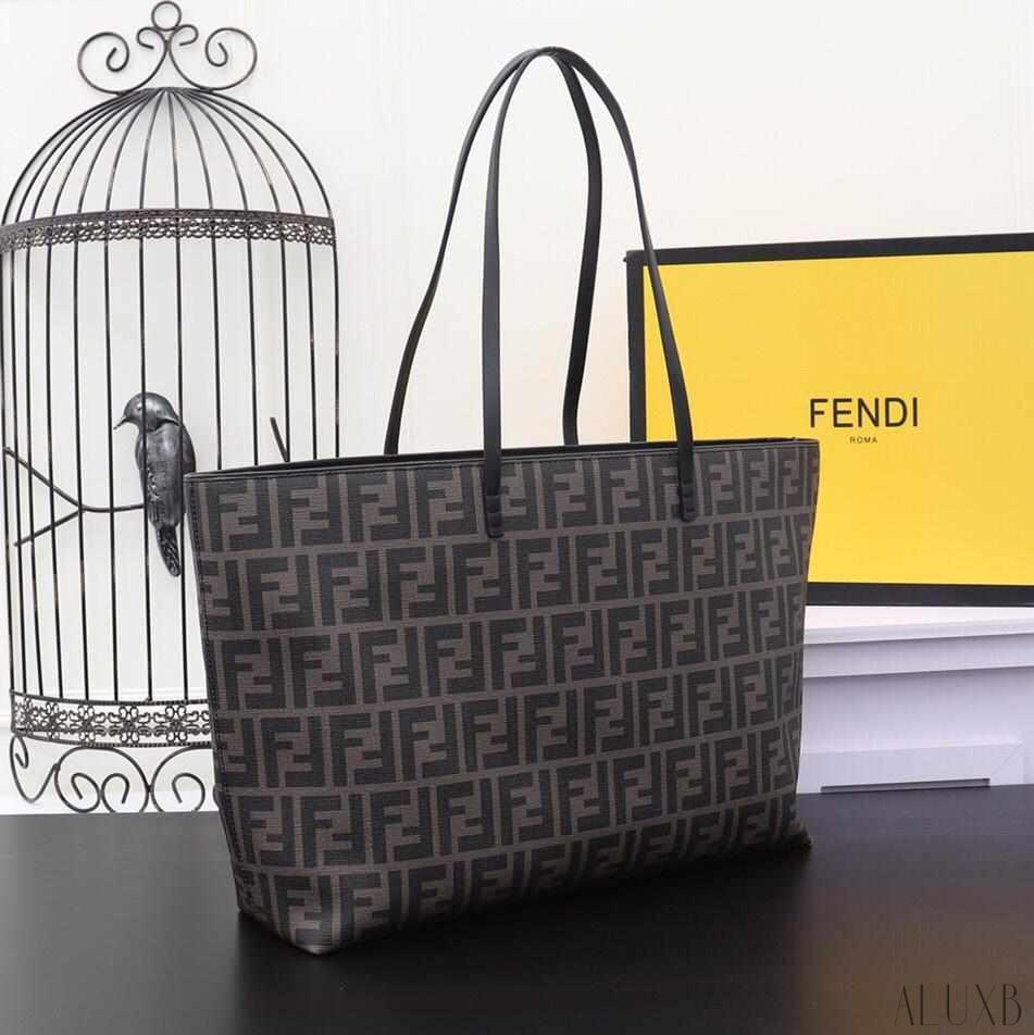Fendi Shopping replica bag