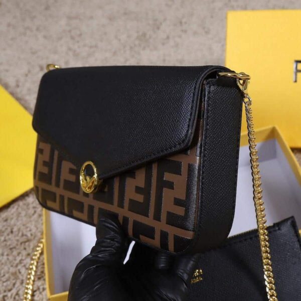 Fendi Wallet On Chain With Pouches replica