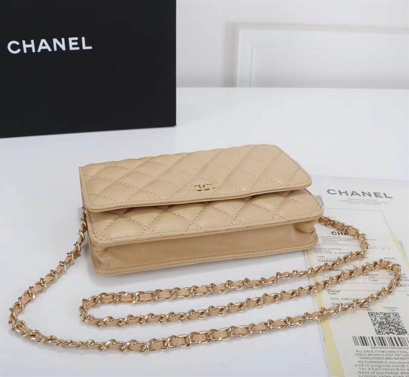 Chanel Wallet On Chain replica