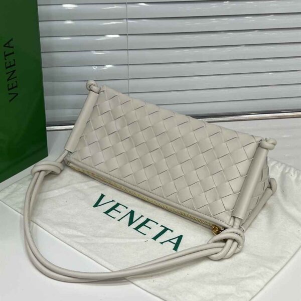 Bottega Veneta Small Intrecciato Strapped Pouch Bag replica