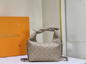 Louis Vuitton WHY KNOT PM replica