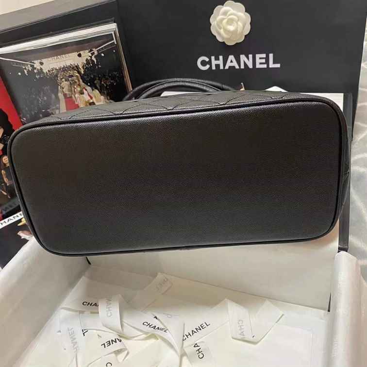 Chanel Quilted Caviar Leather Vintage Medallion Bag