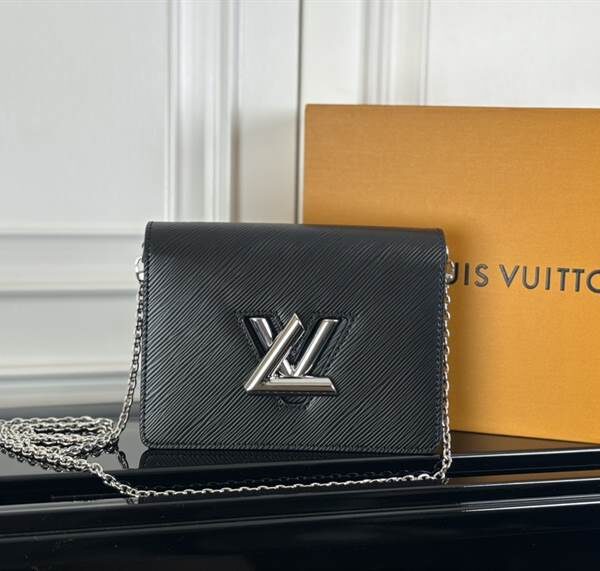 Louis Vuitton Twist Belt Chain Pouch-Original Replica
